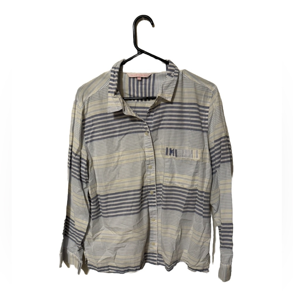 Victoria’s Secret Button Up Shirt Size Large